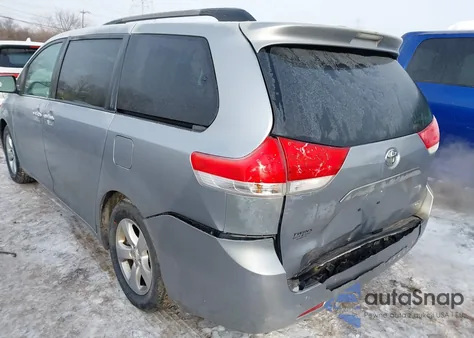 2012 Toyota Sienna Le V6 8 Passenger из США, поврежденный, VIN 5TDKK3DC7CS233223
